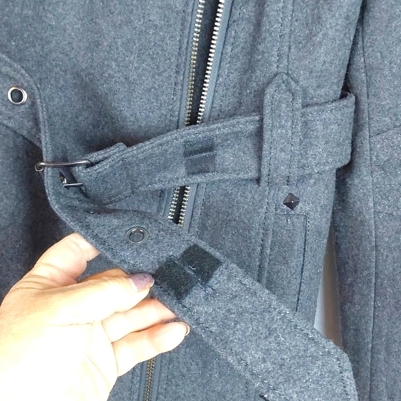 Buffalo David Bitton Dark Gray Warm Wool Belted Pea Coat Neutral winter mod Sz.M - Picture 12 of 13